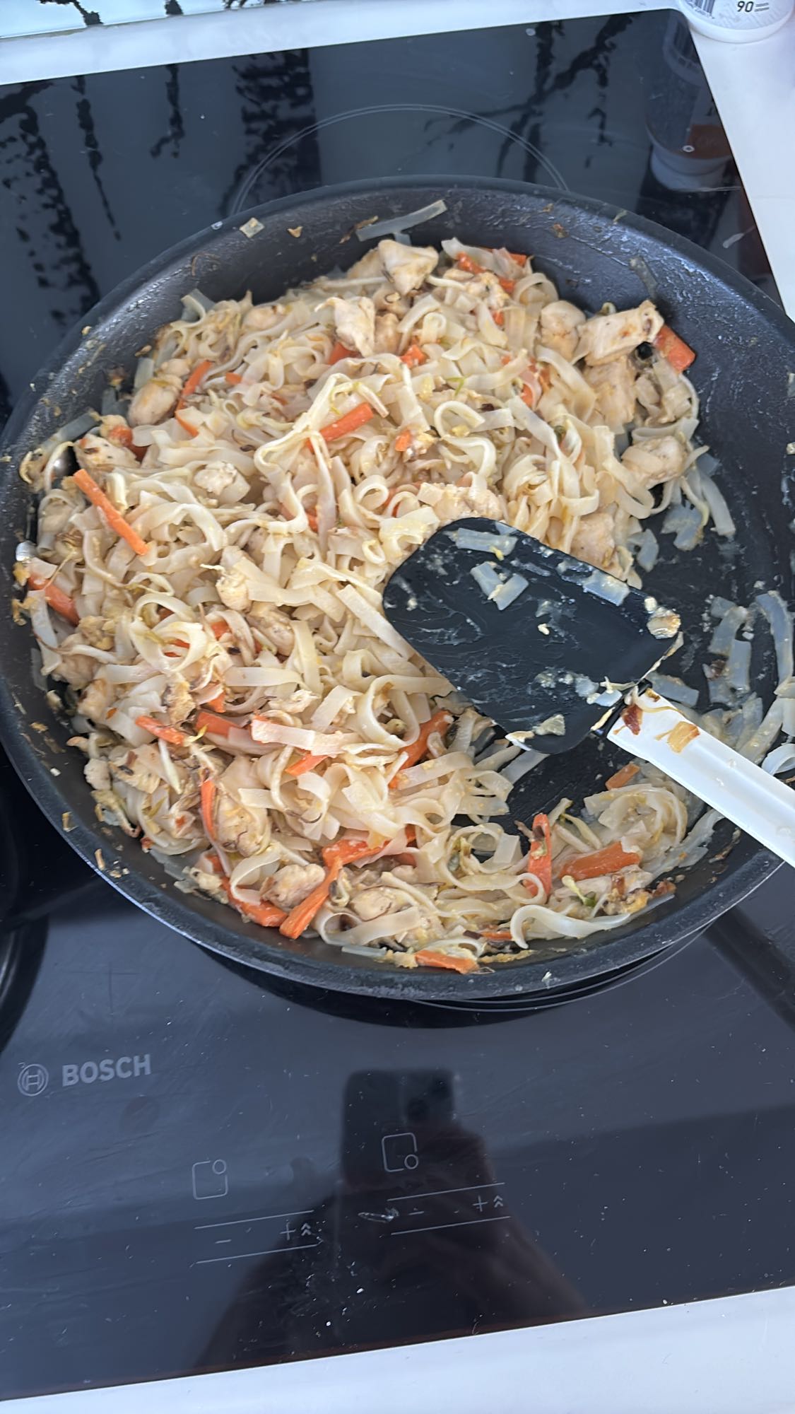 Makaron z kurczakiem