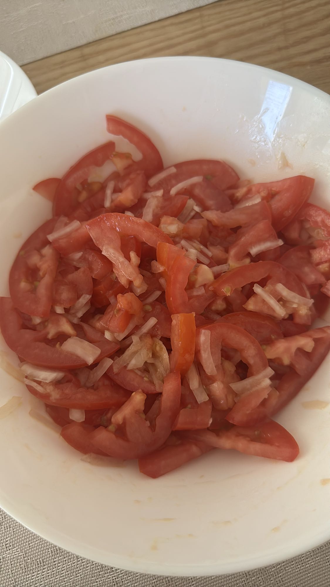 Салат из помидоров