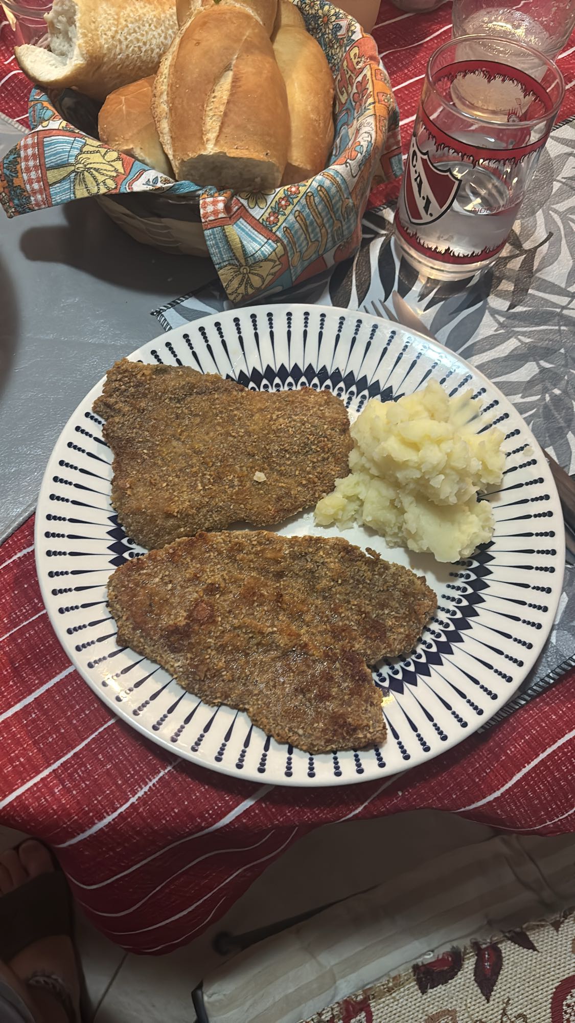 Breaded beef with mash