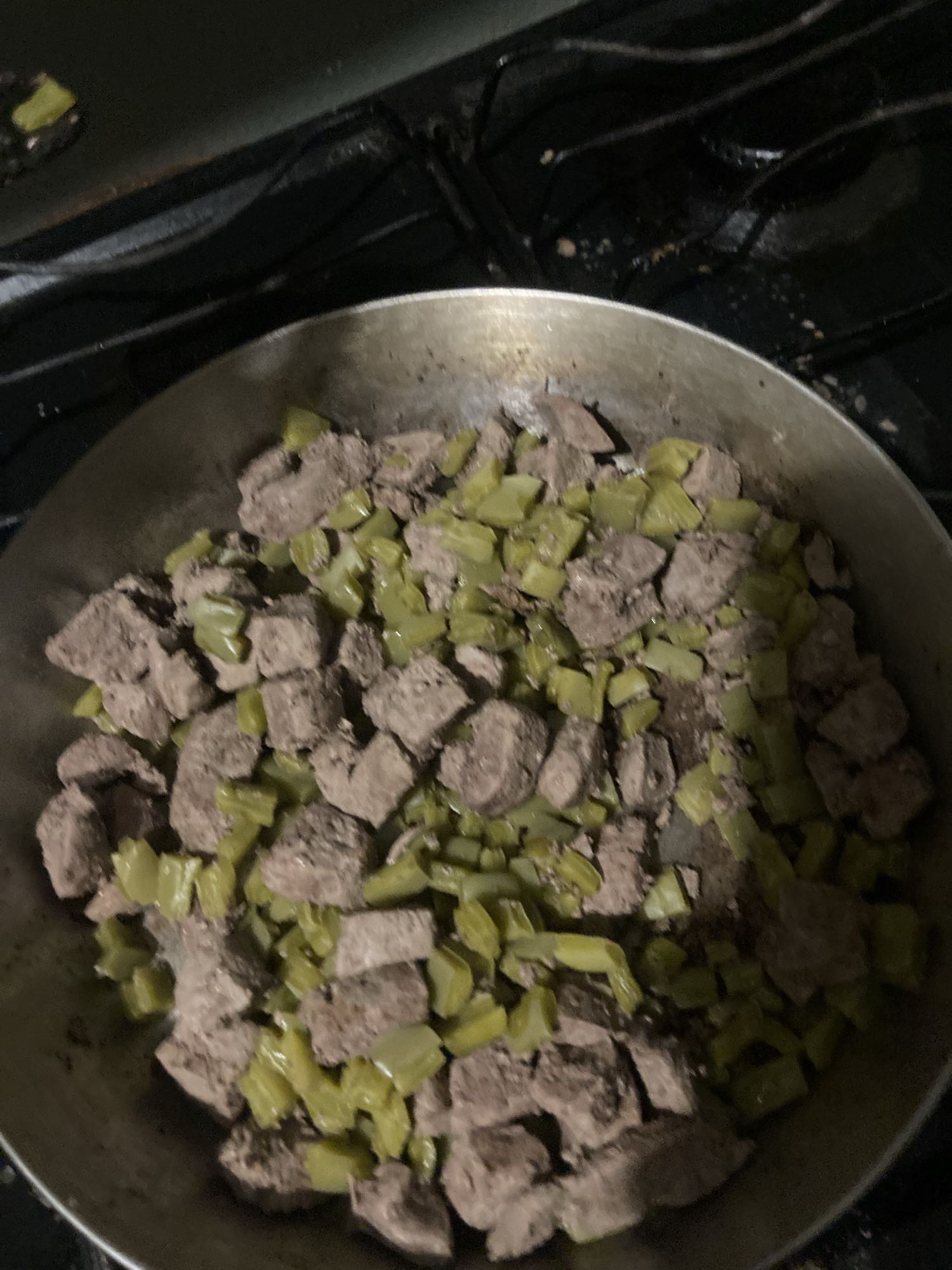 Hígado con nopales y limón