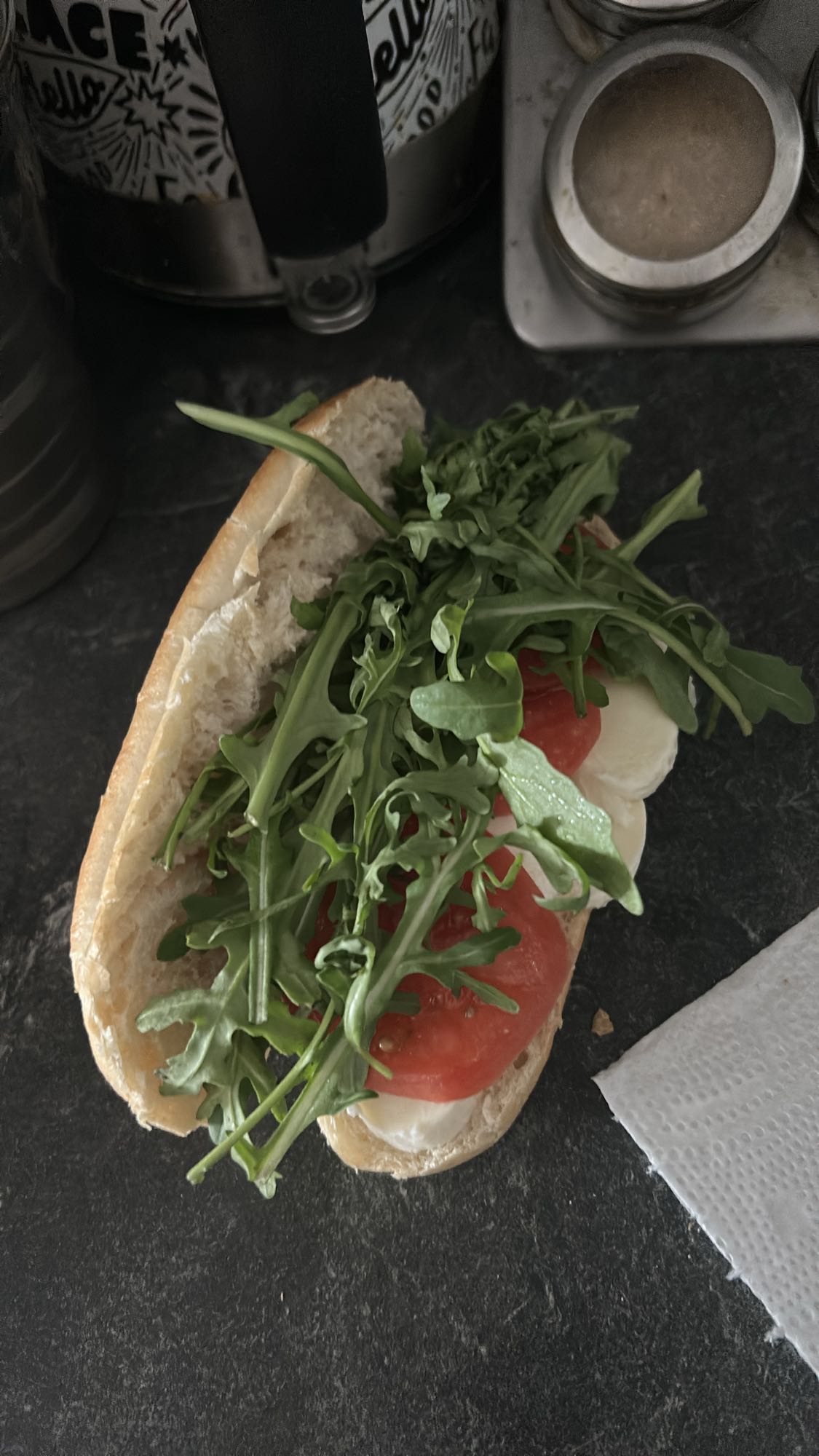 Panino con mozzarella