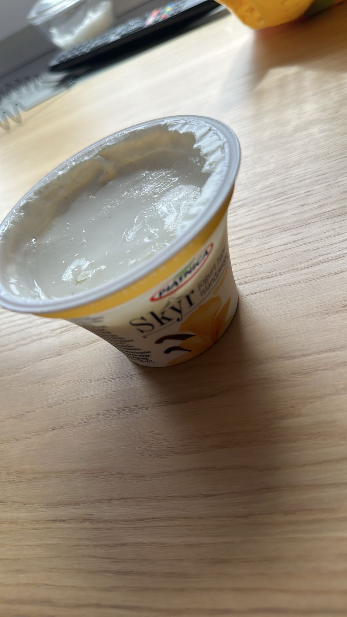 Jogurt waniliowy Skyr