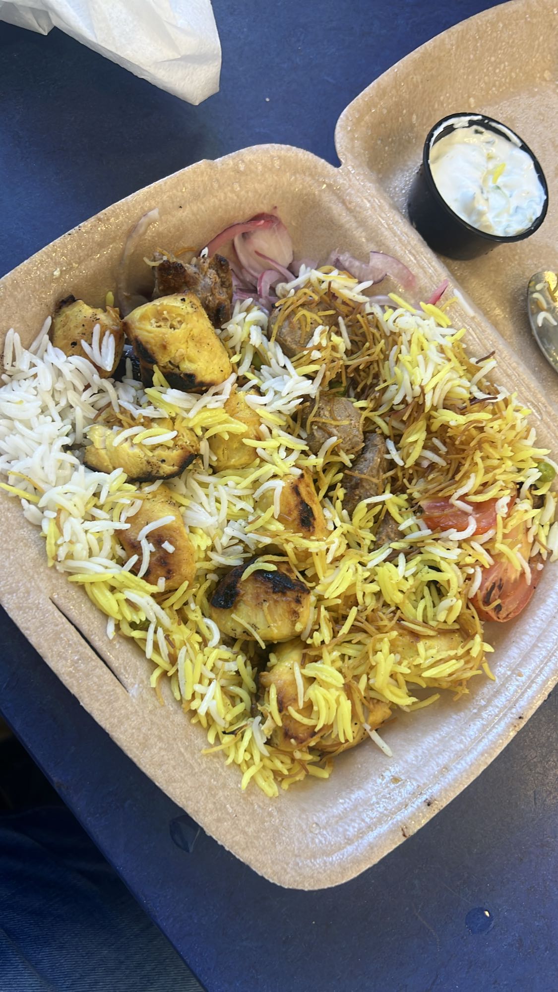 Kyckling biryani med sås