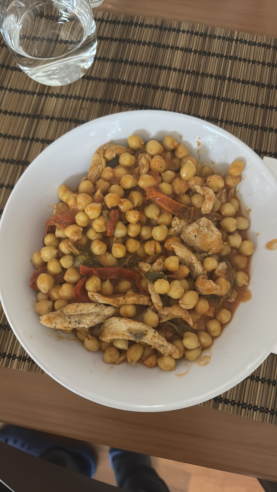 Garbanzos con pollo