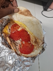 Wrap au thon et tomate