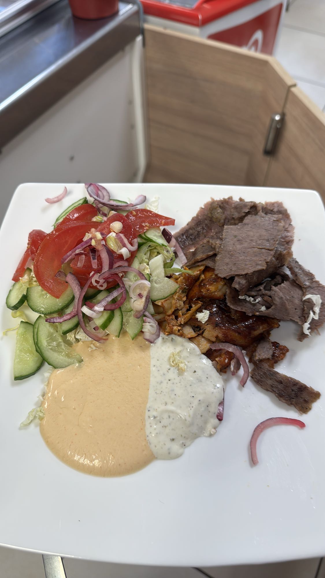 Talerz kebab z warzywami