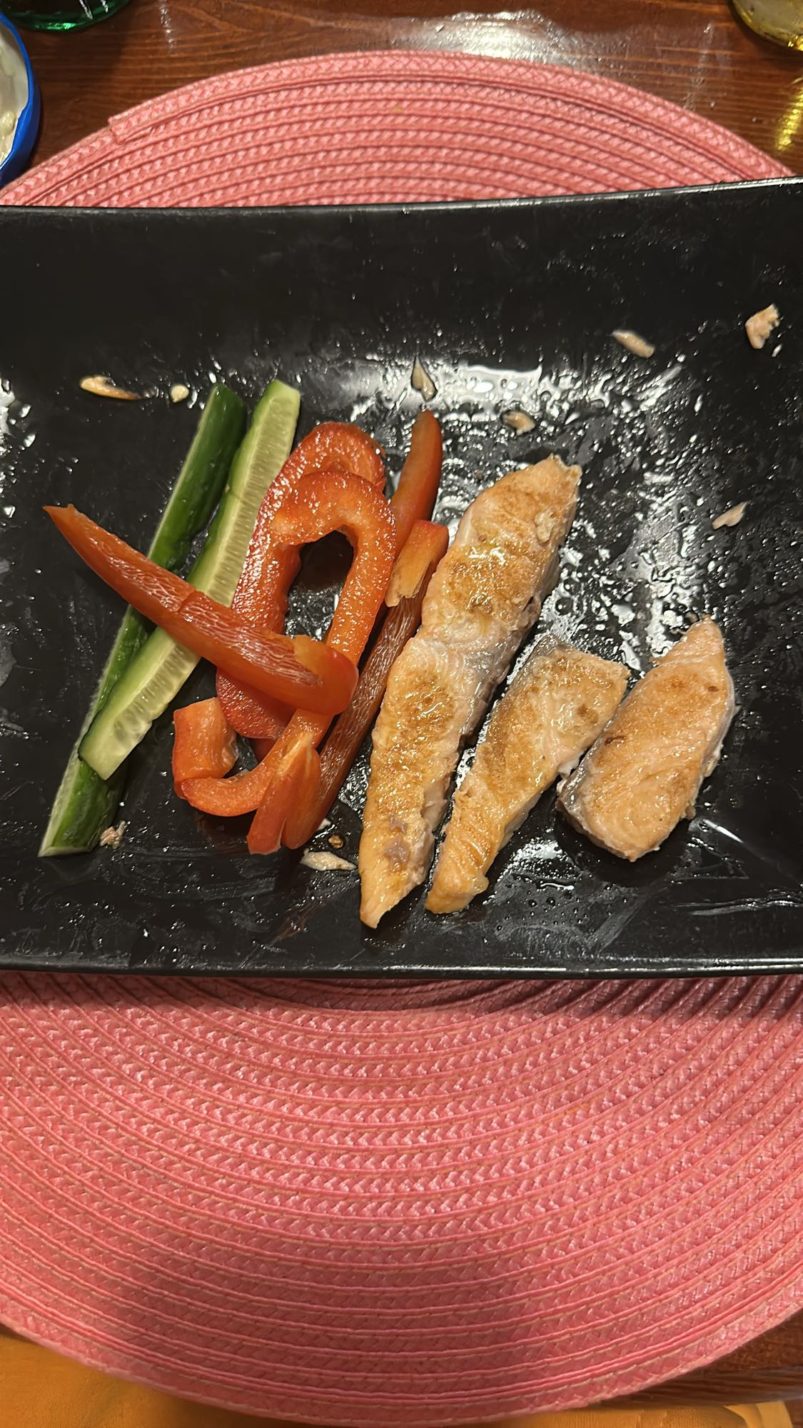 Lazac zöldségekkel