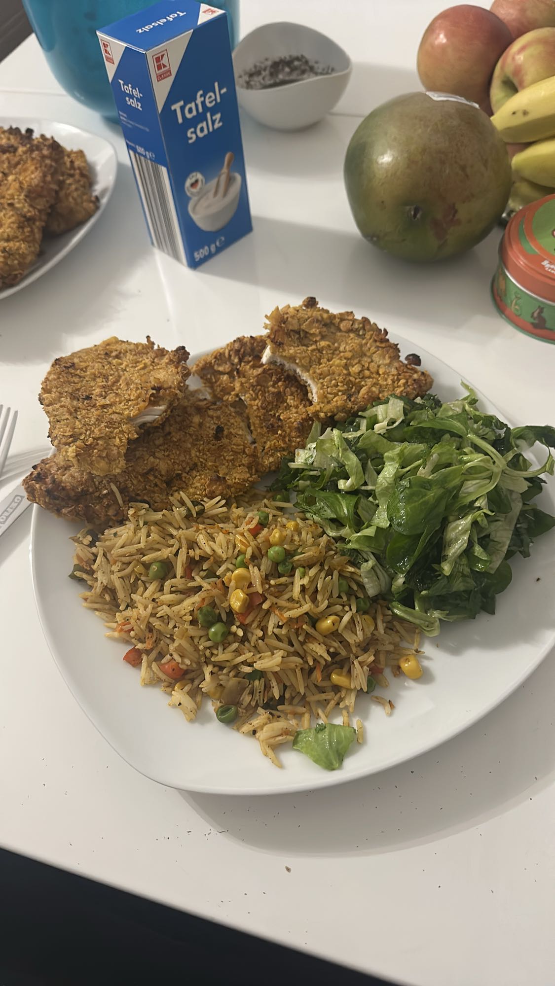 Reis mit Hähnchen & Salat