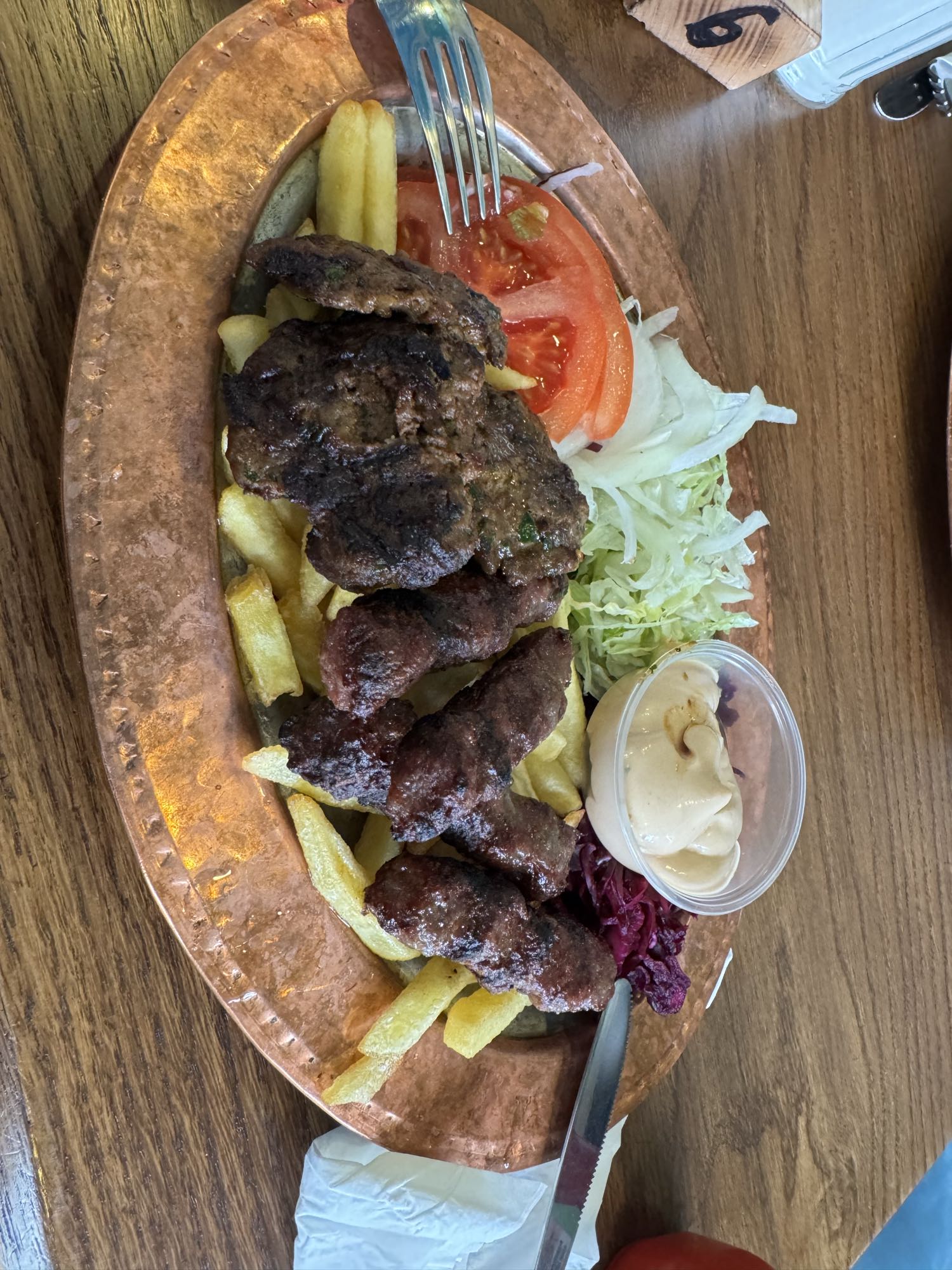 Ćevapi con patatine