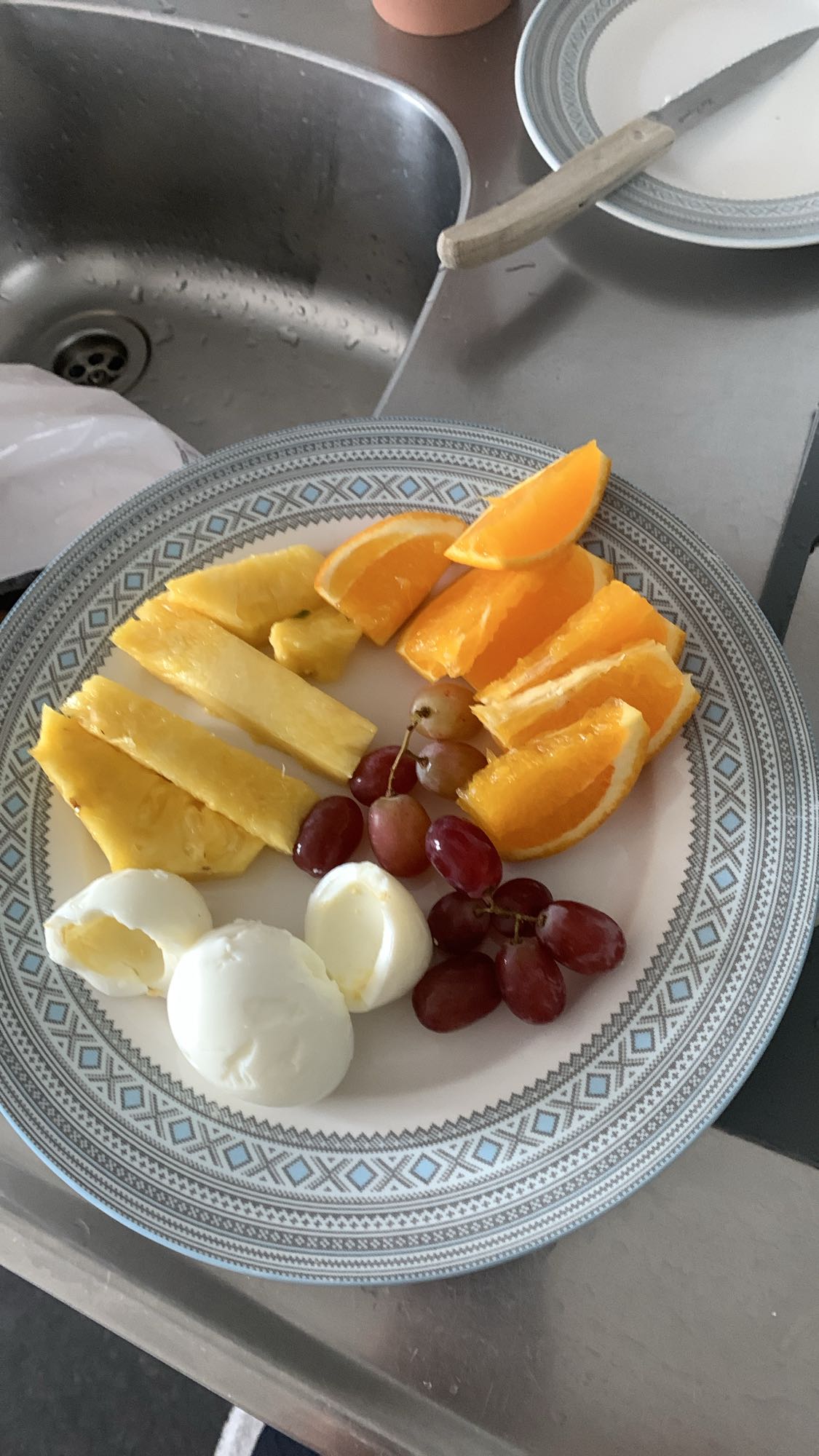 Frukt och ägg tallrik