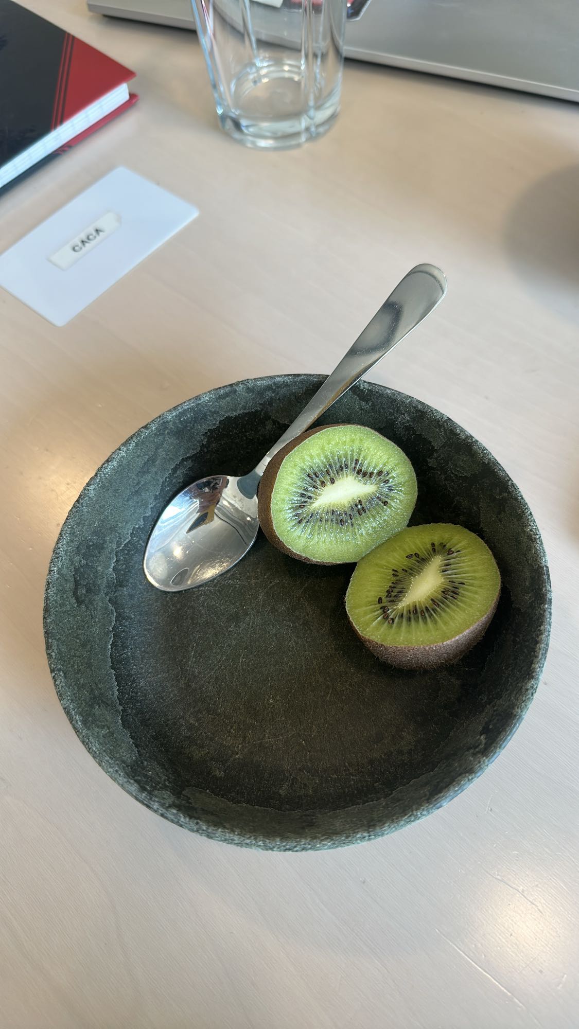 Kiwi en bol
