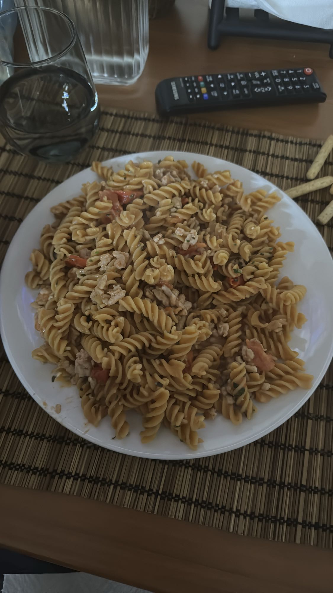 Pasta con carne molida