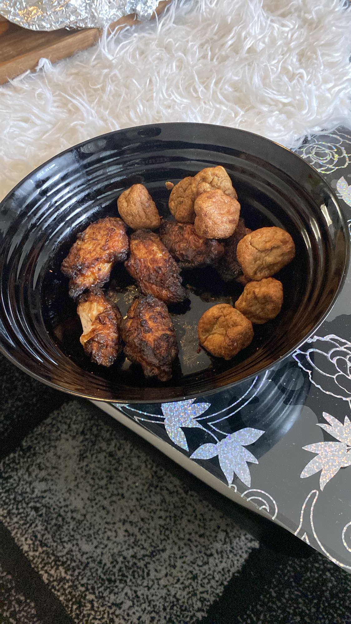 Kycklingvingar och bollar