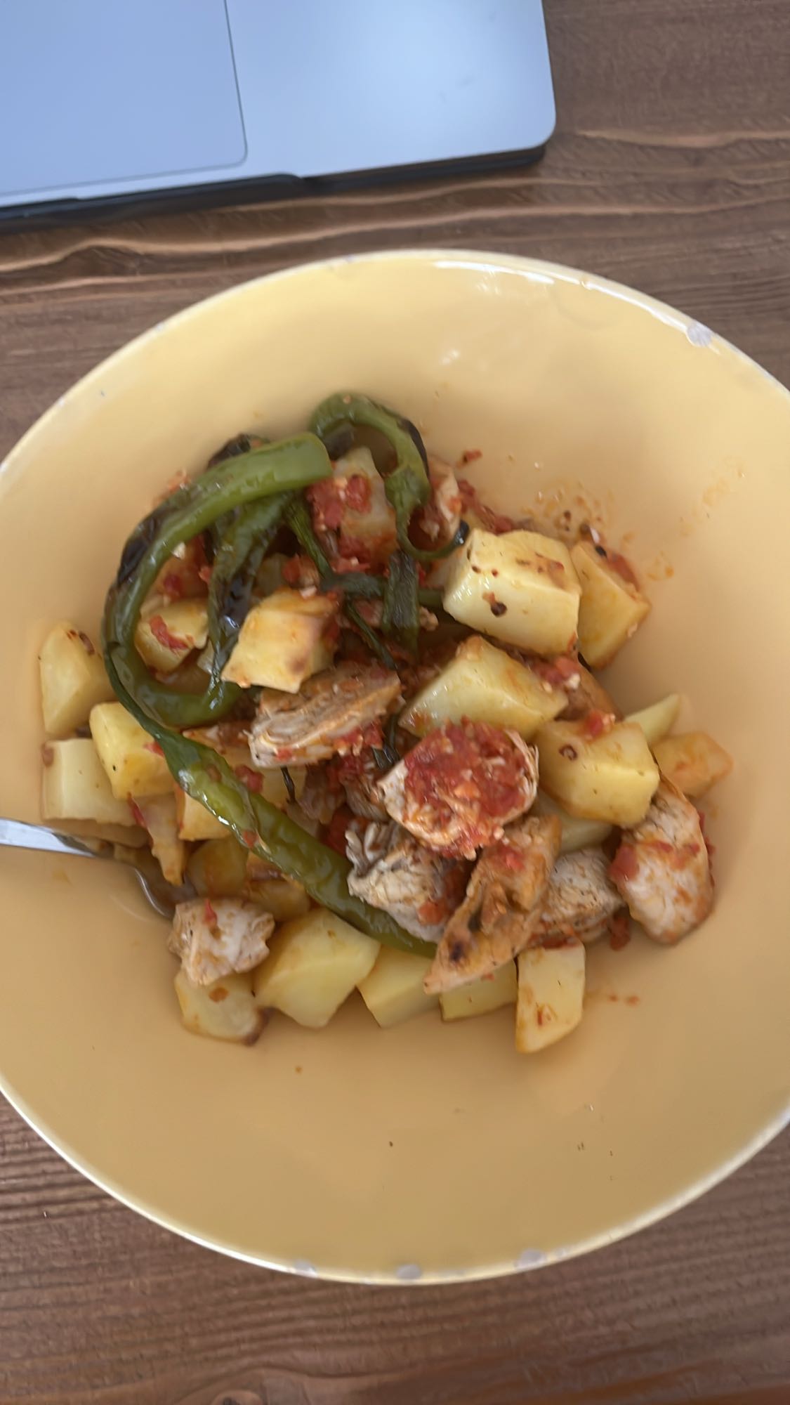 Tavuklu Patates Yemeği