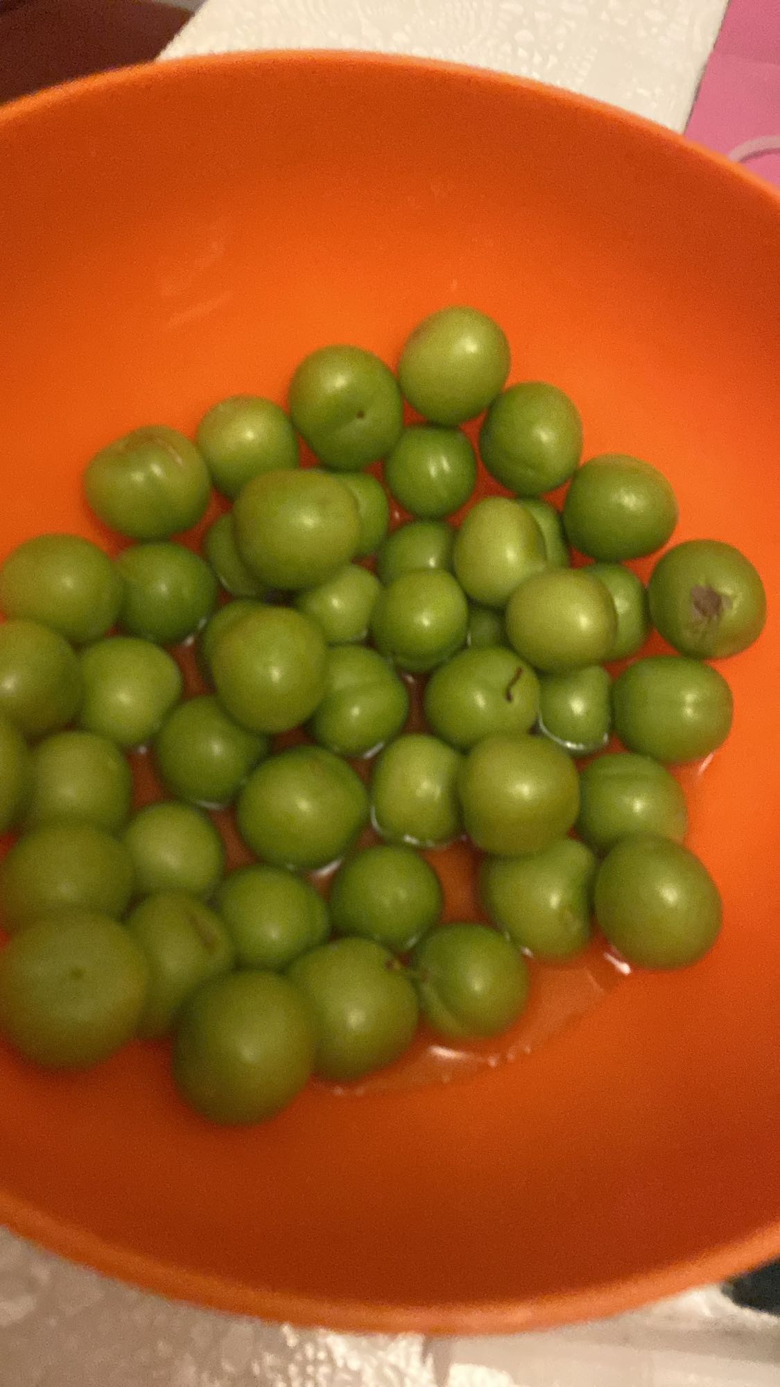 Yeşil erik tabağı