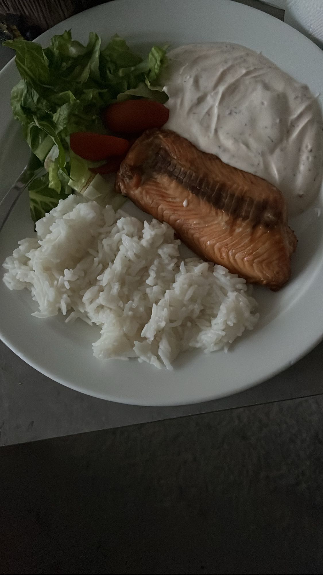 Lax med ris och sås