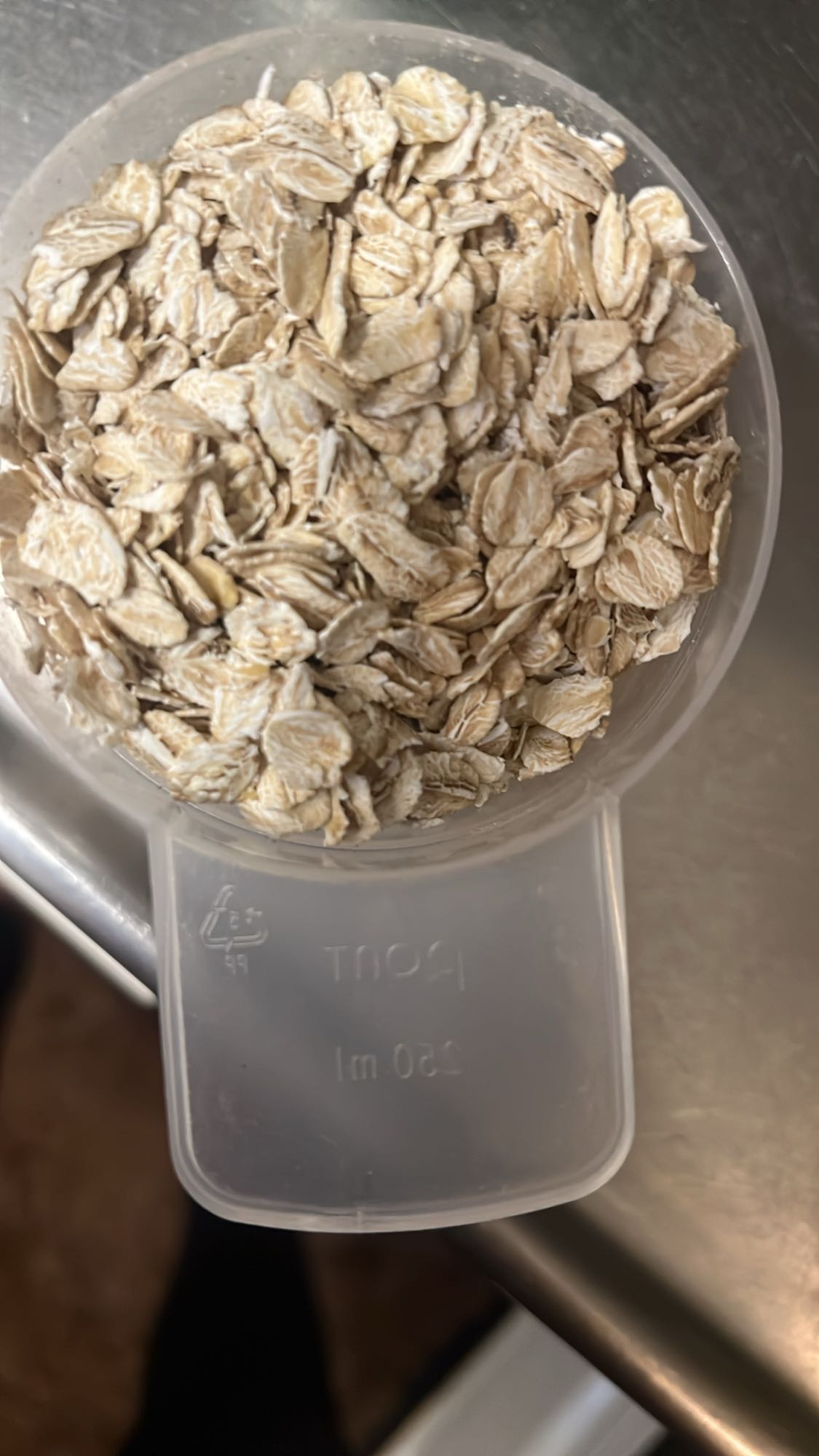 Havregryn i måttkopp