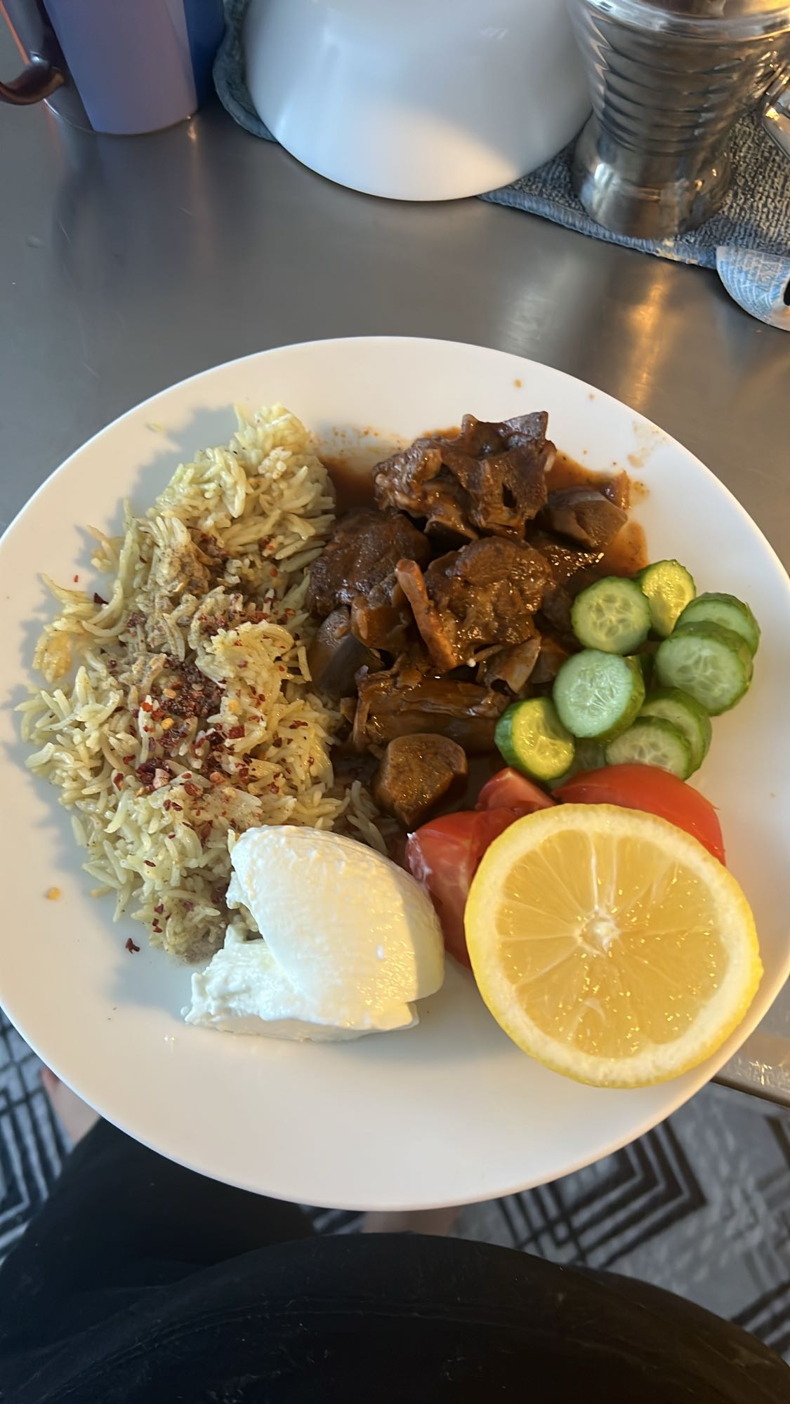 Ris med kött och grönsaker