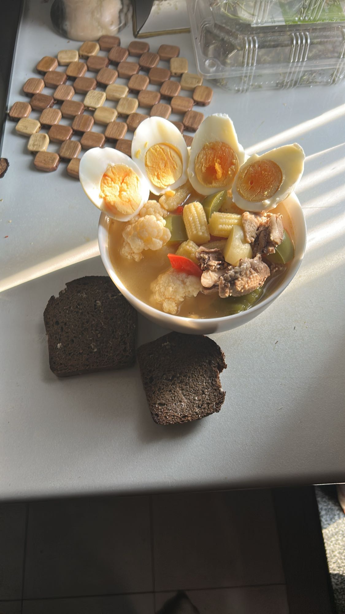 Chicken Wings Soup with Rice and Eggs