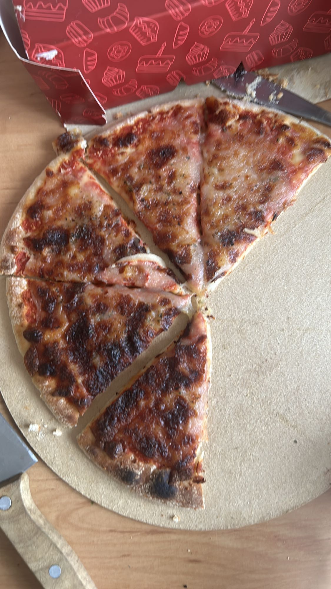 Ham and cheese pizza