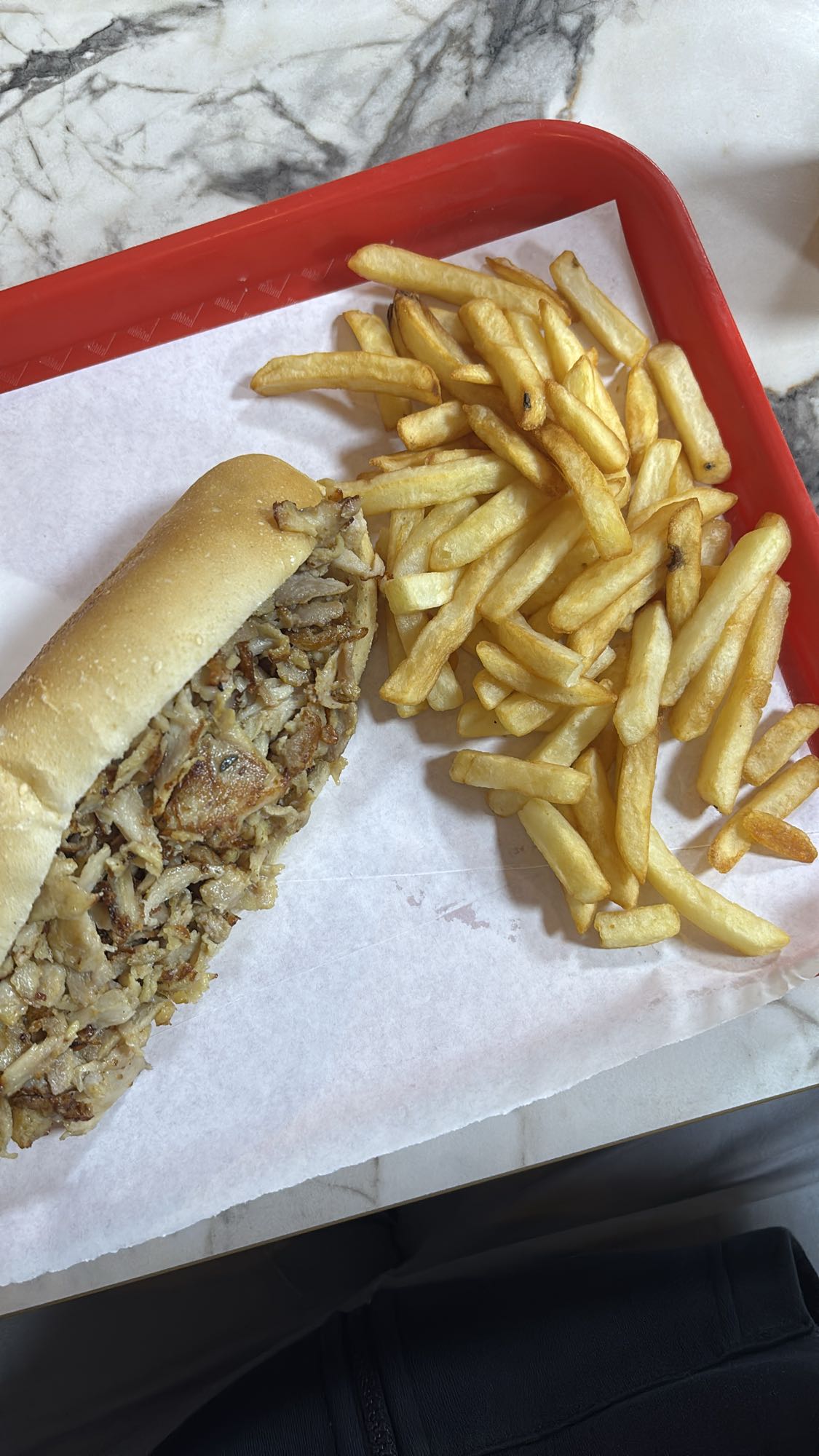 Sandwich kebab frites