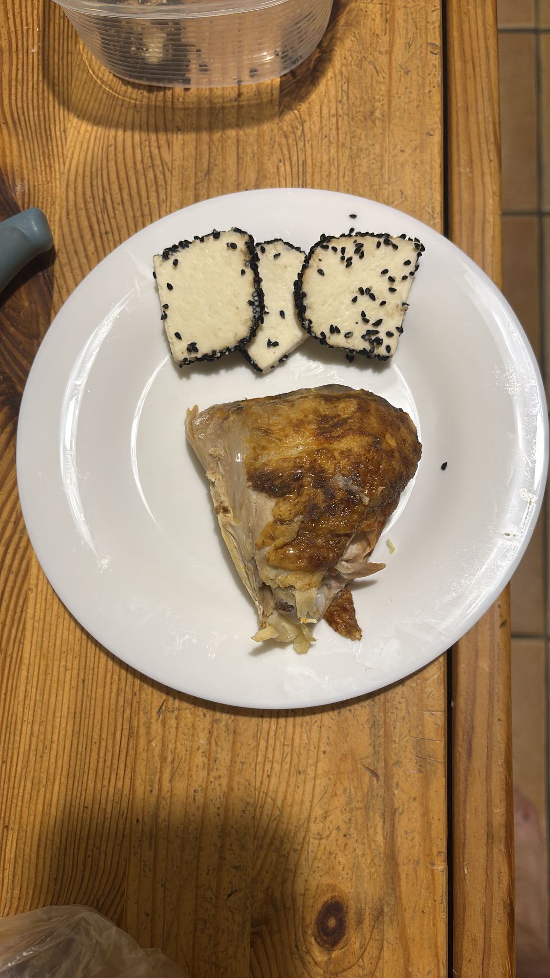 Kurczak z ryżowymi krakersami