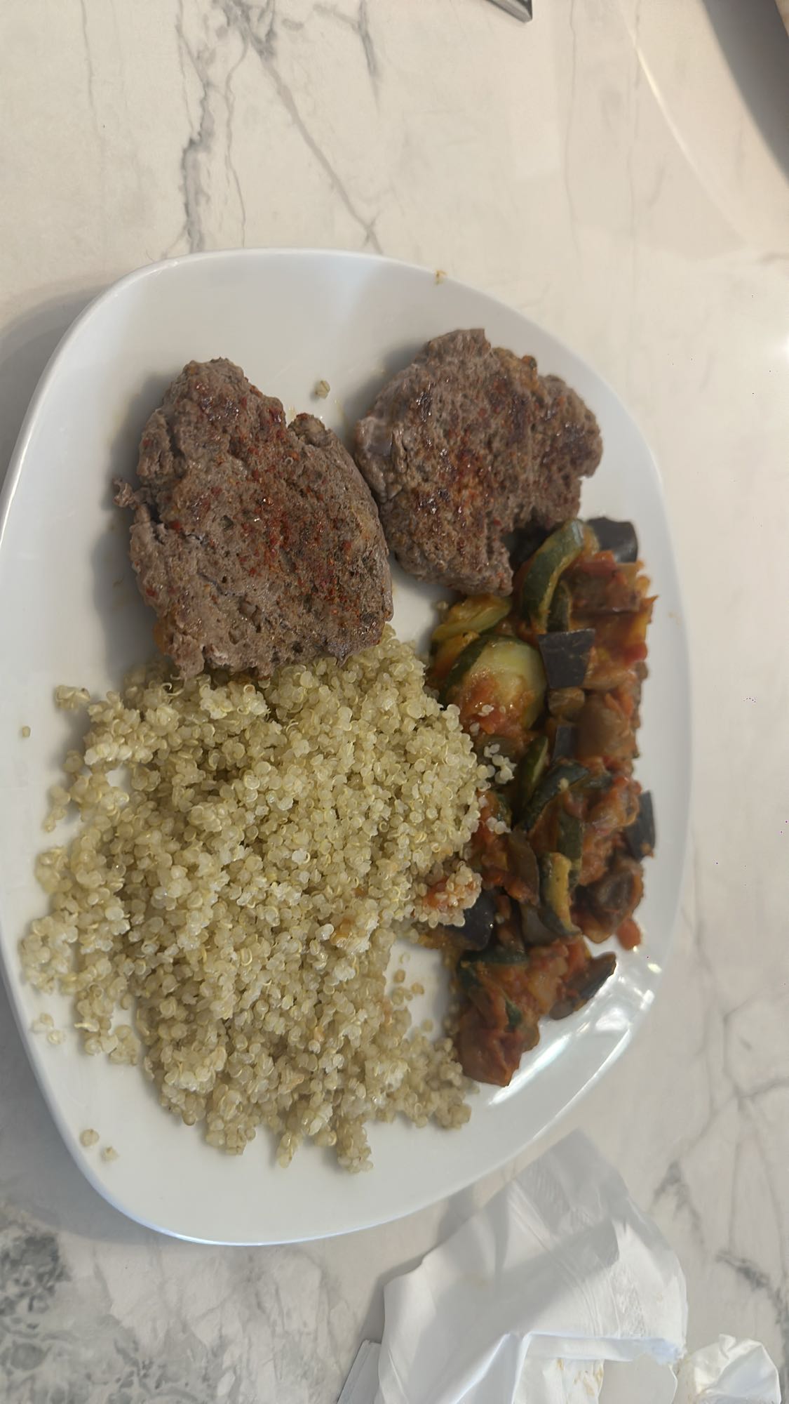 Steak quinoa légumes