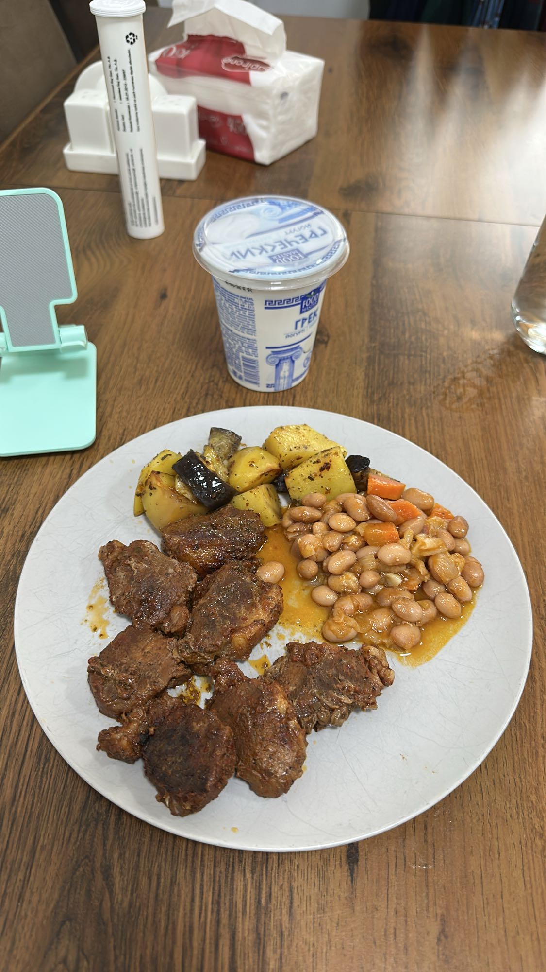 Beef with beans and veggies