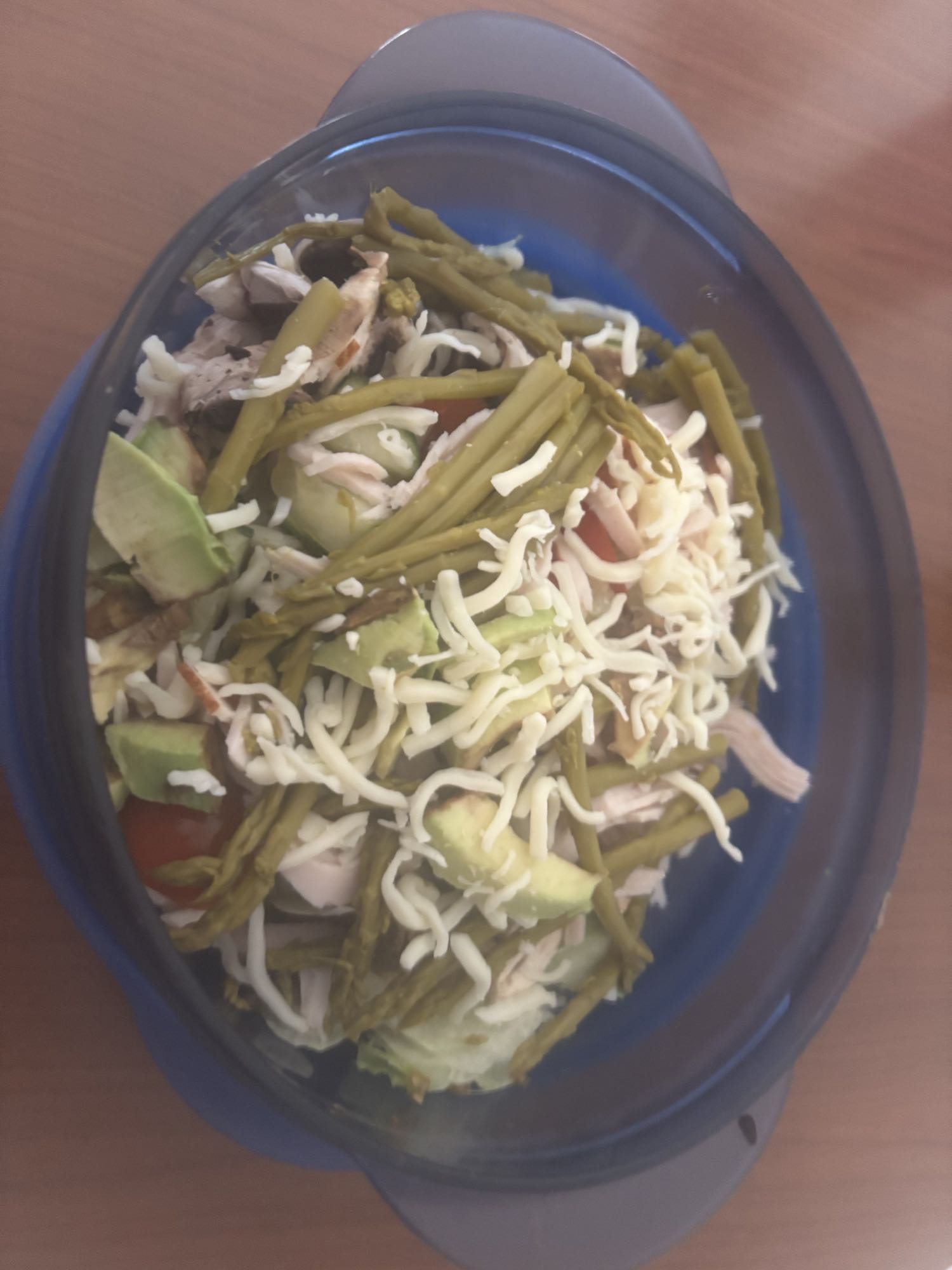 Salade poulet avocat