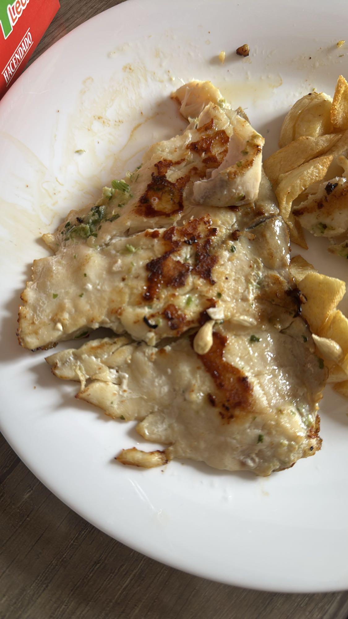 Pescado fogonero con tomate