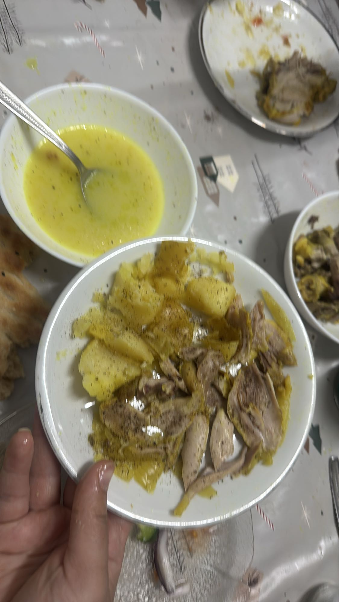 Sopa y pollo con papas