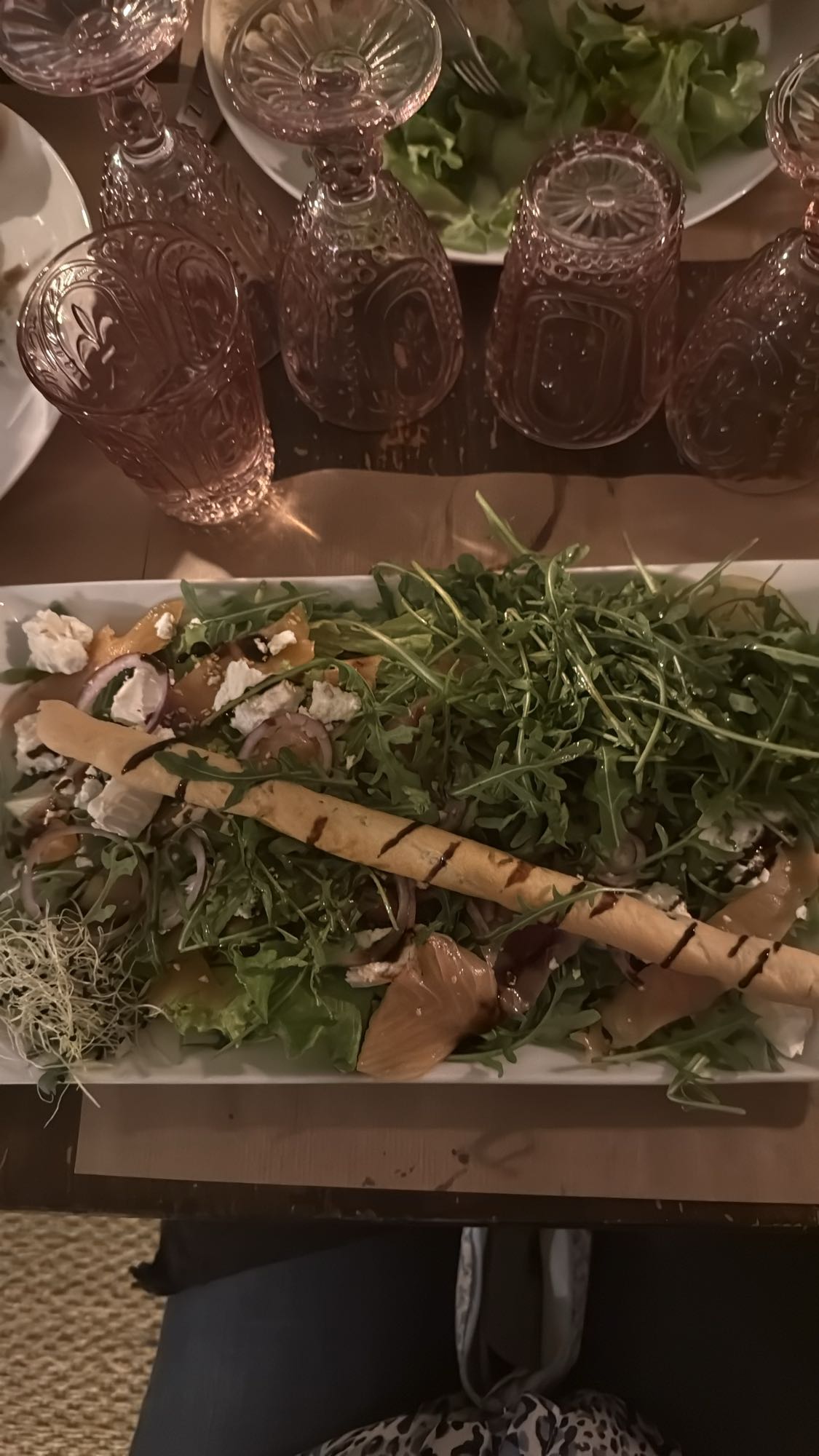 Salade au saumon et fromage