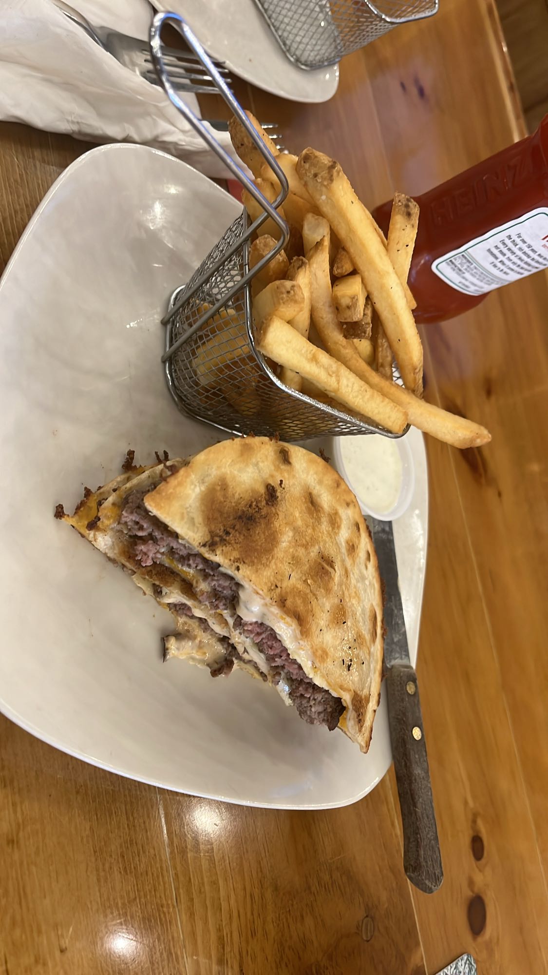 Cheeseburger with Fries