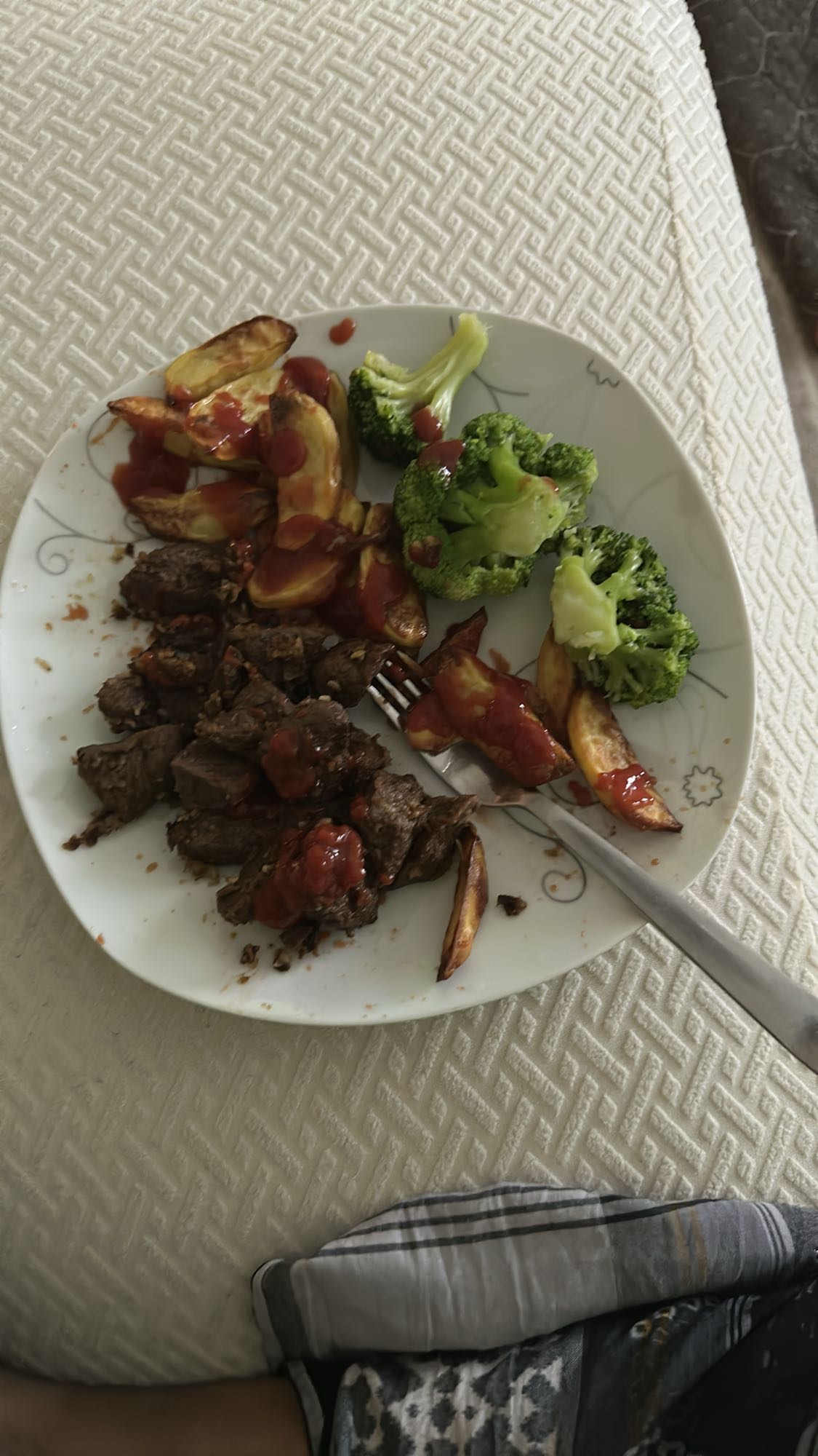 Biff med potatis och broccoli