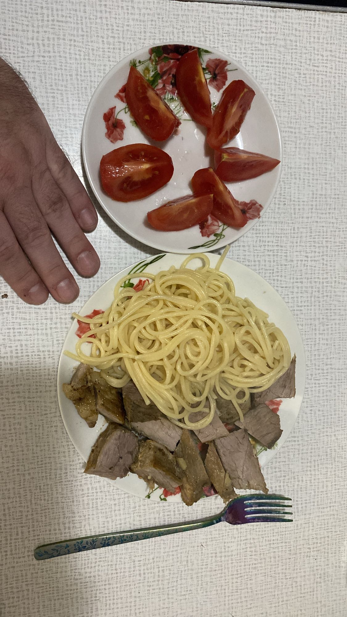 Макароны с мясом и томатом