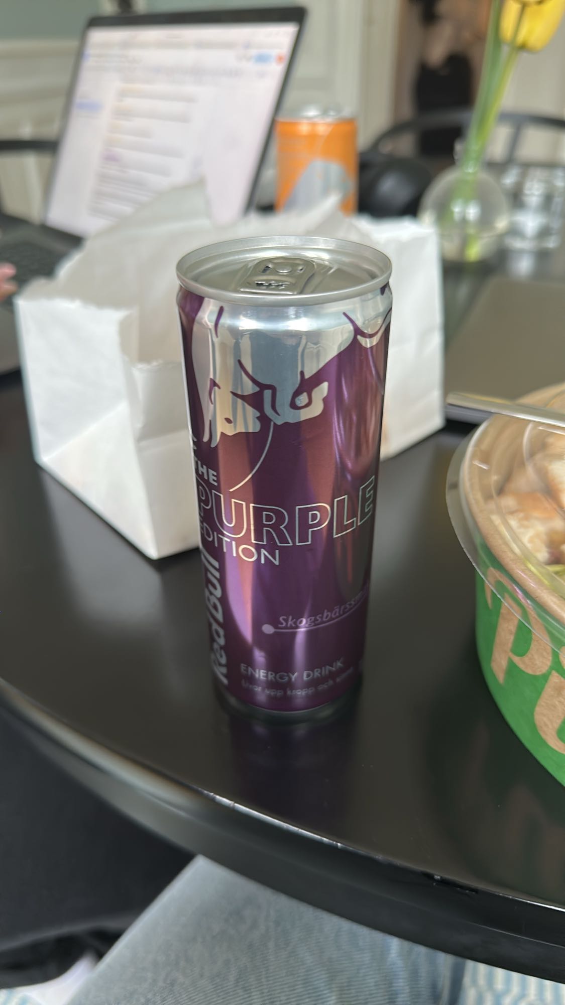 Red Bull Skogsbär