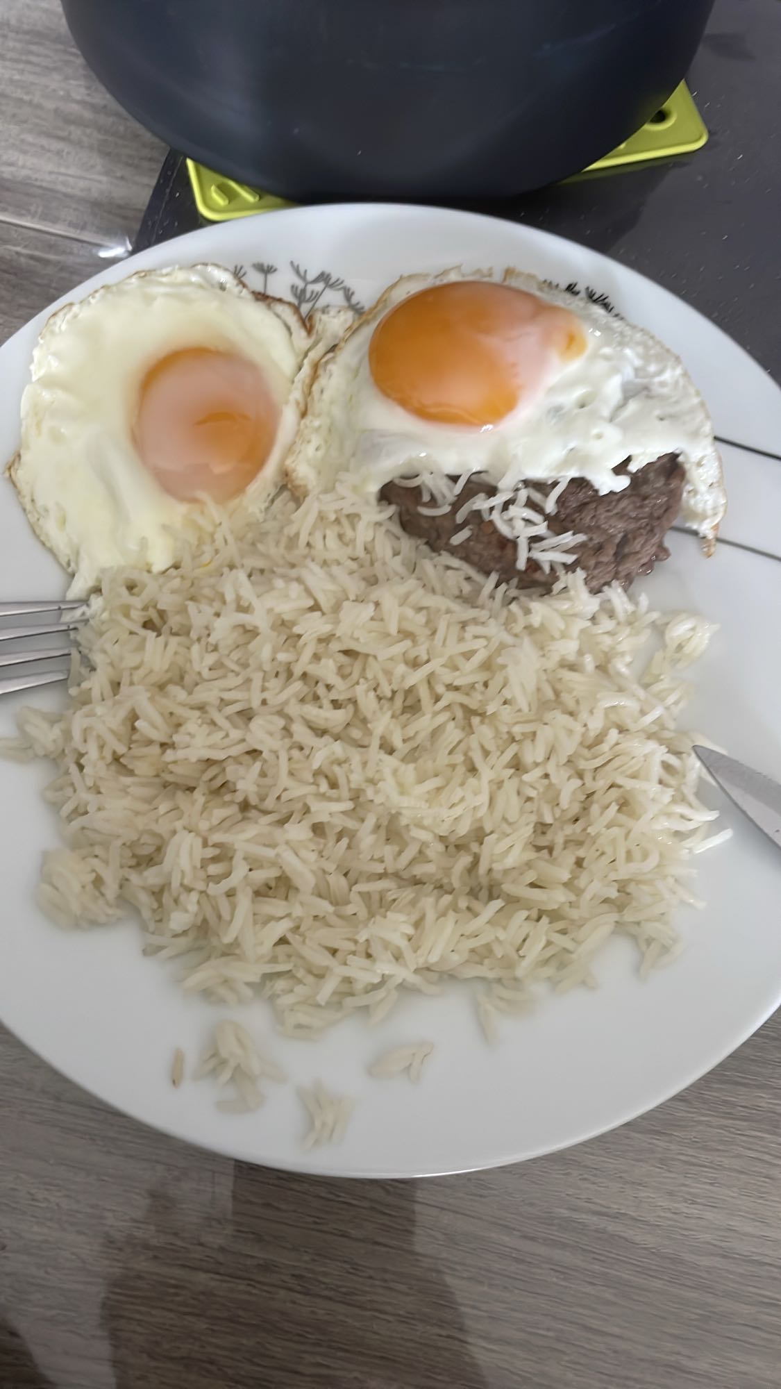 Riz, œufs et steak