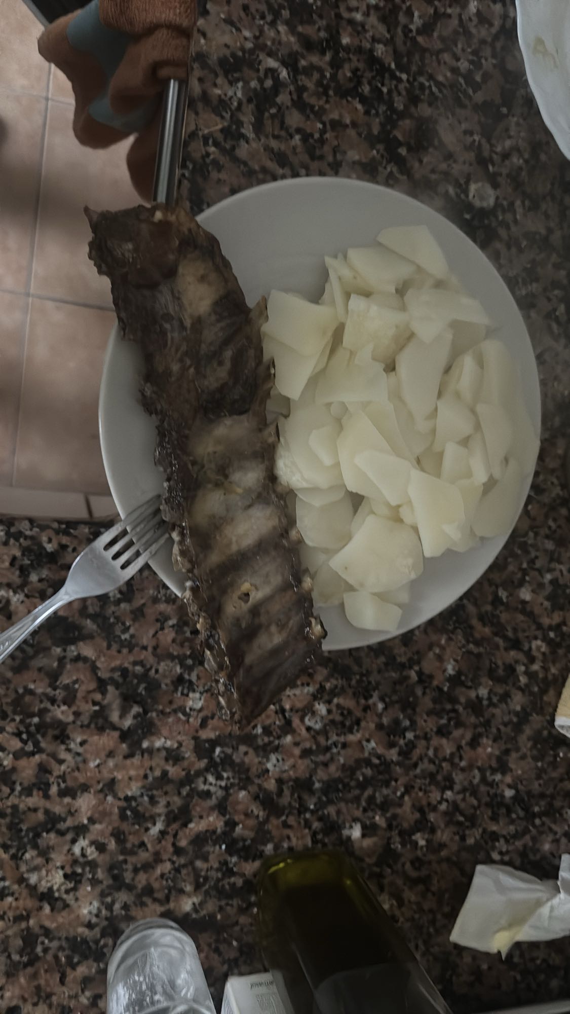 Costilla con yuca
