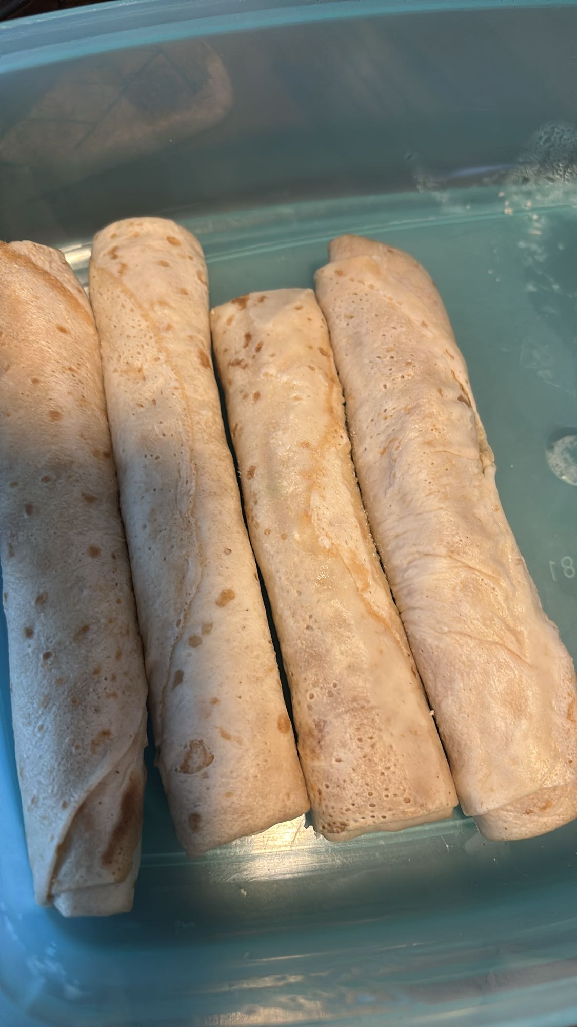 Fyllda pannkaksrullar