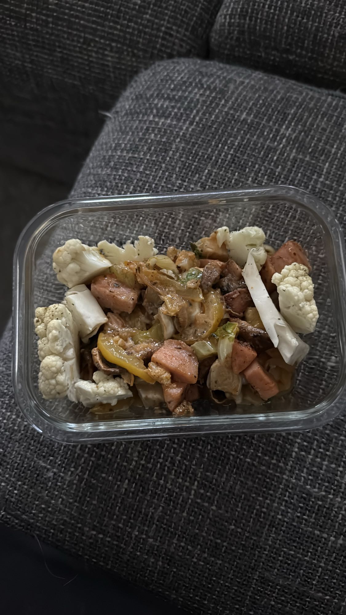 Grönsakswok med korv