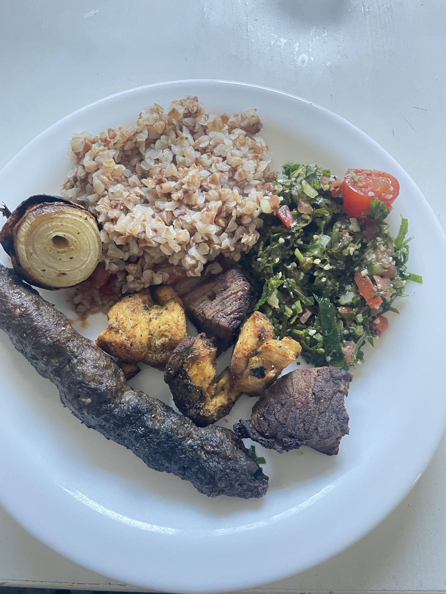 Plato mixto con trigo sarraceno