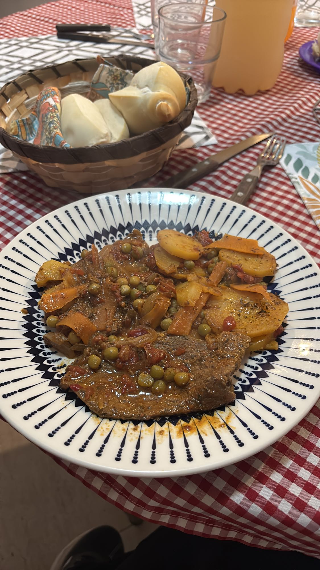 Beef stew with veggies
