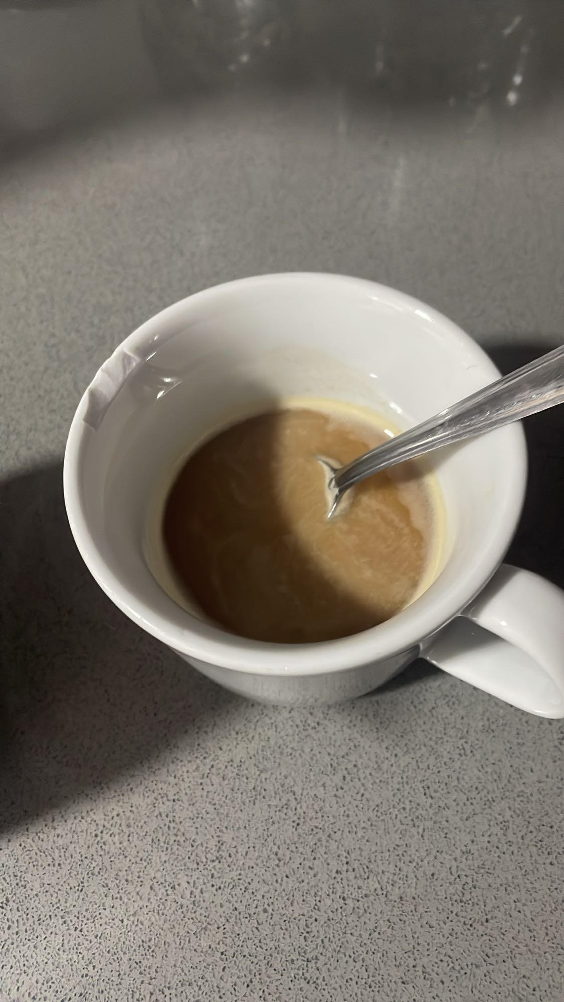 Café con leche y sacarina