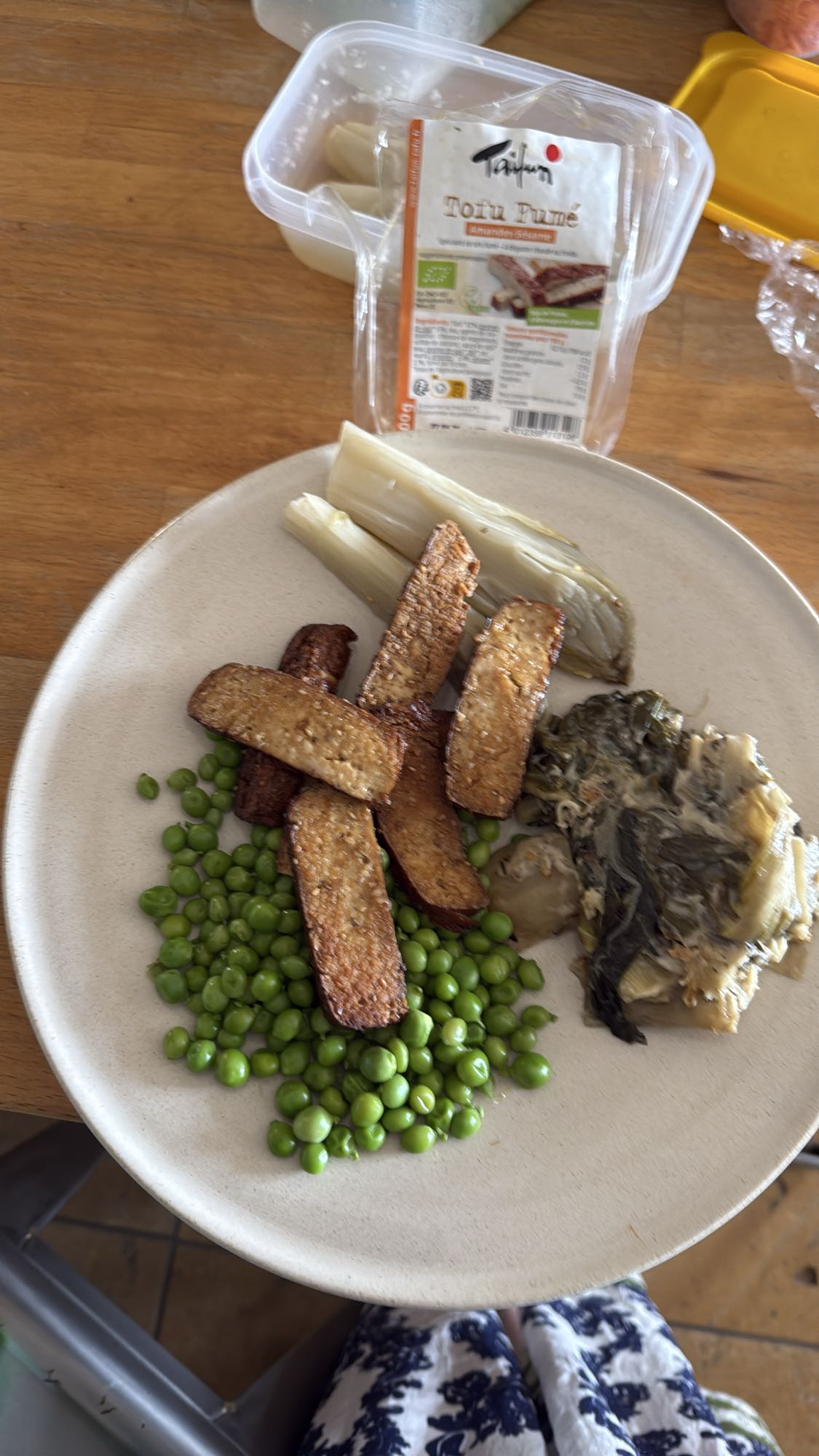Assiette tofu et légumes