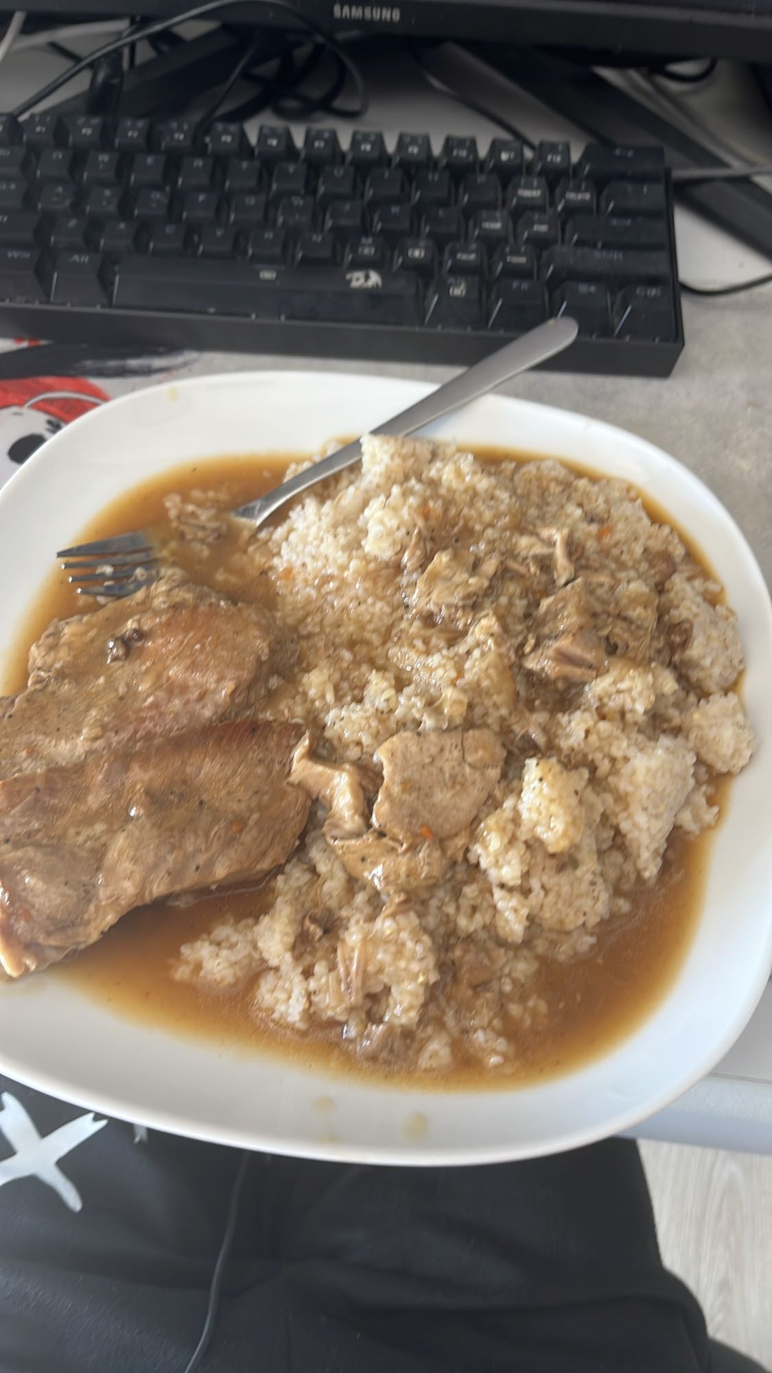 Kaszka z mięsem w sosie