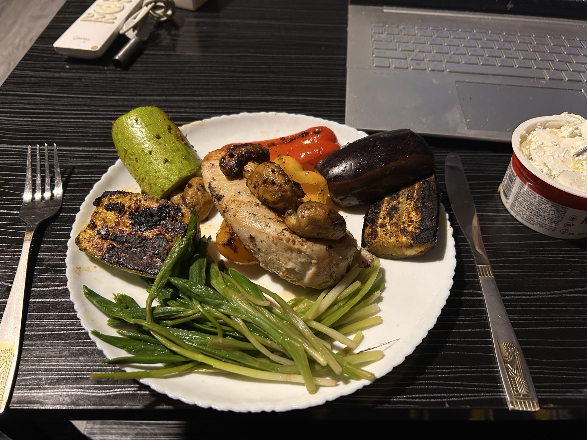 Grilled Chicken & Veggies