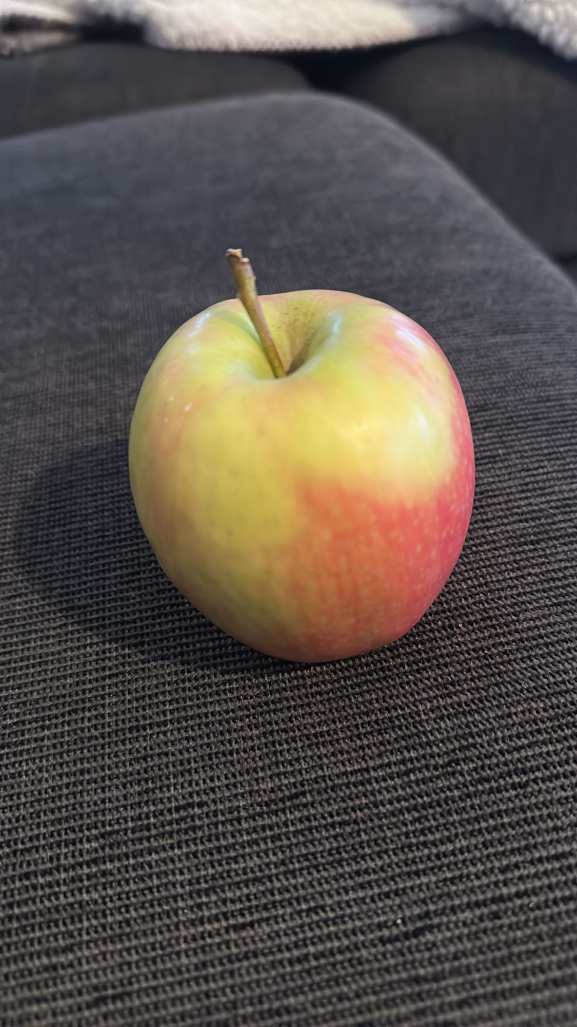 Äpple