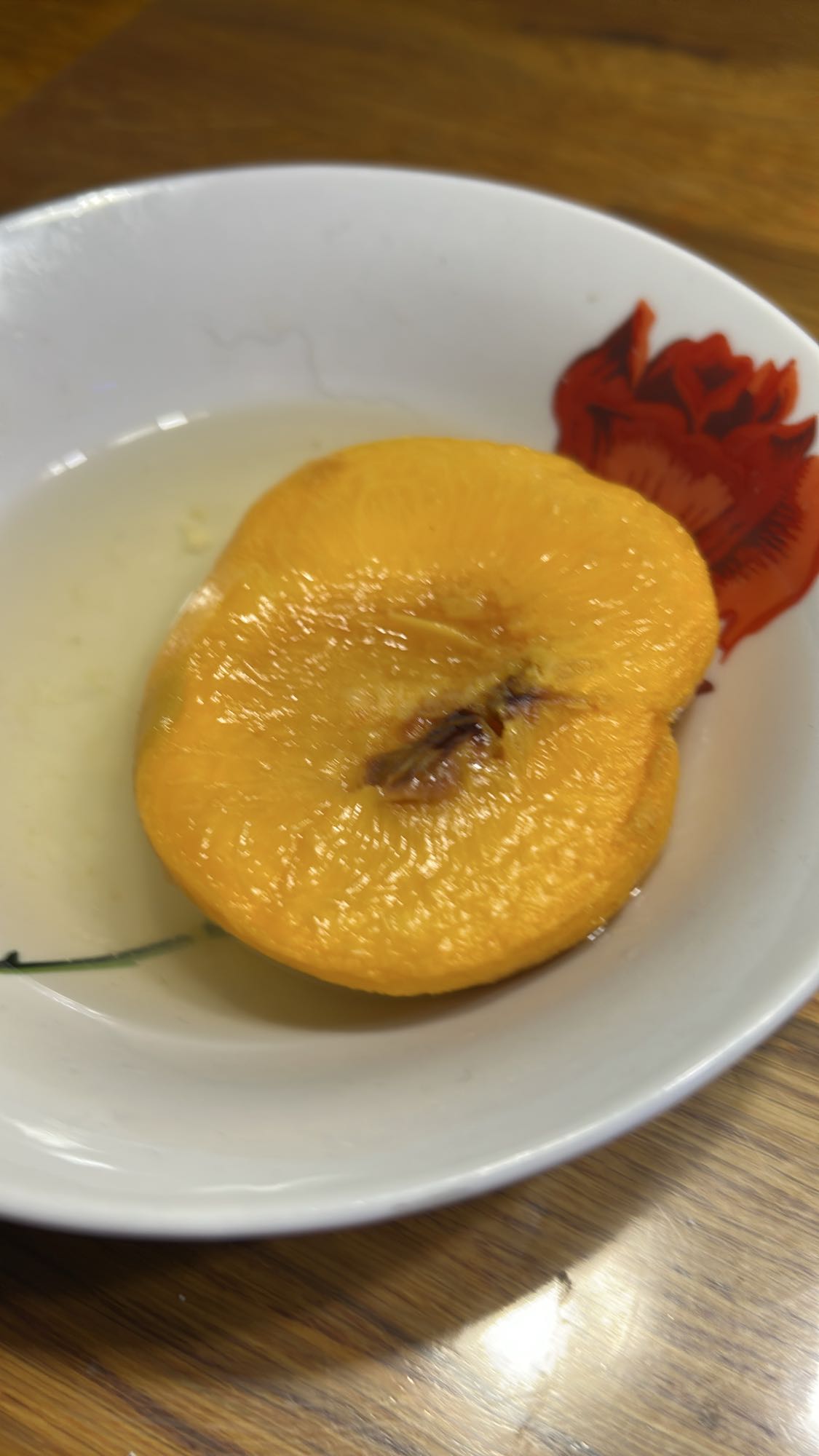 Brzoskwinia w syropie