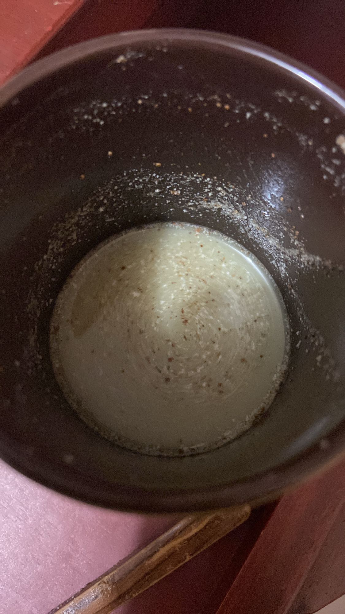 Matcha tea with cinnamon and almond milk