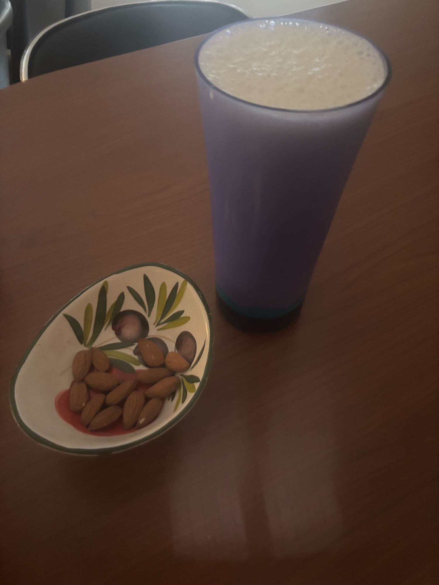 Lait, banane, amandes et autres